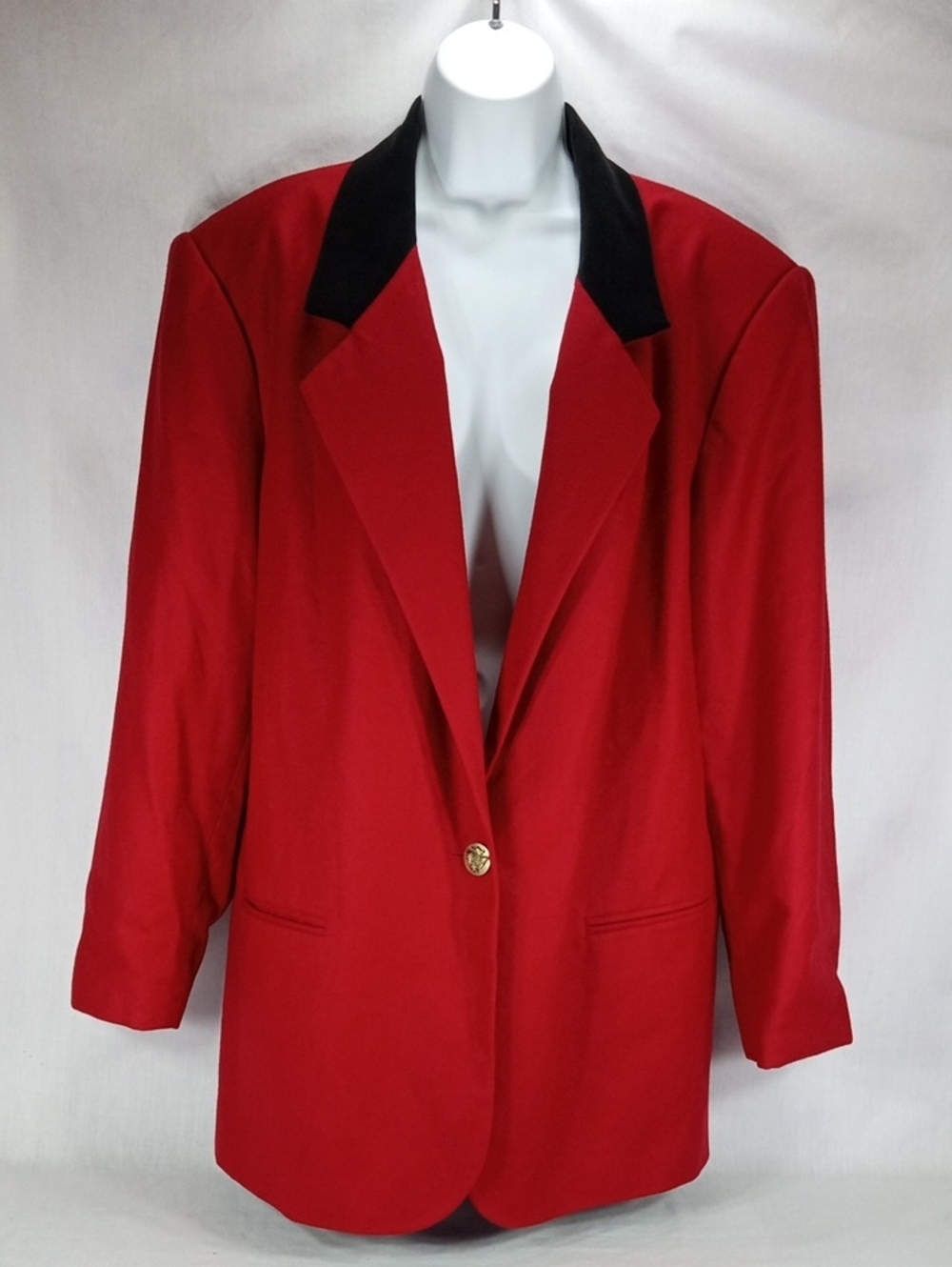Sag Harbor Red Blazer with Black Contrast Collar 22W Pure New Wool